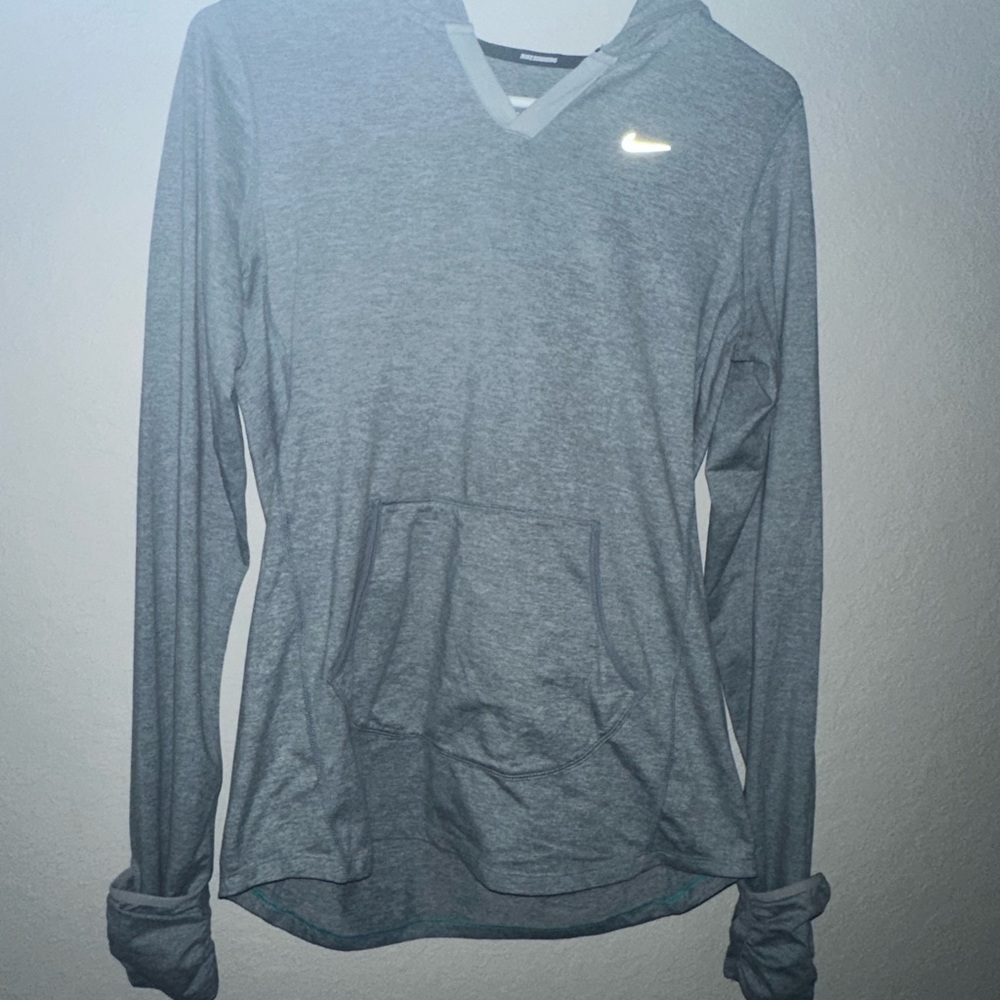 Nike dri-fit long sleeve sweatshirt